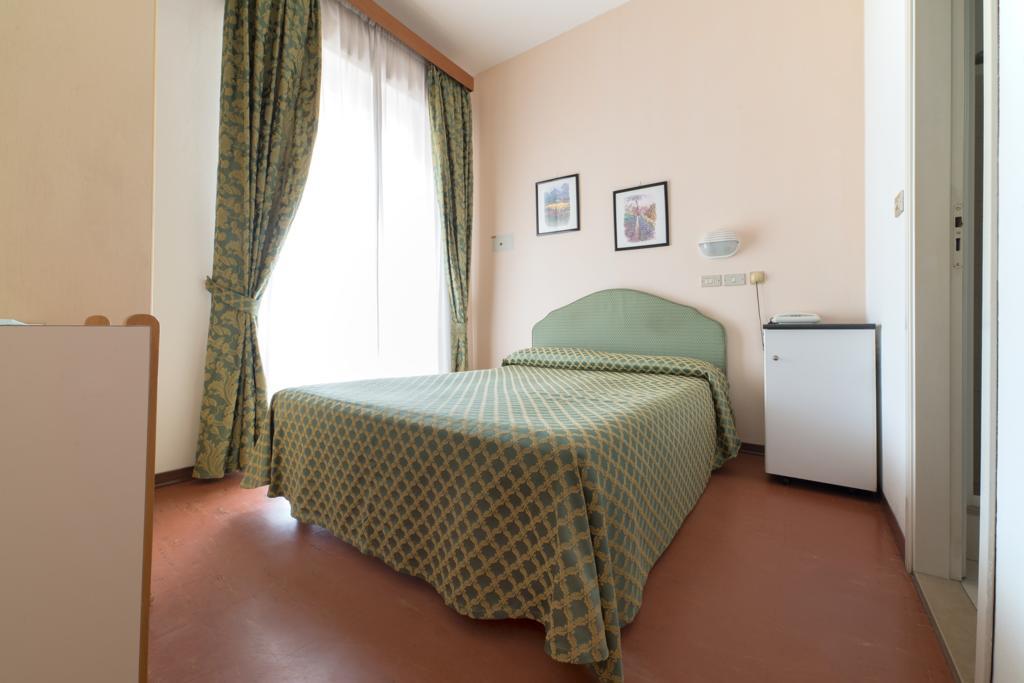 Hotel Belsoggiorno Cattolica Exterior foto